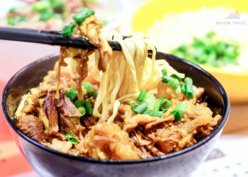 Đừng nên bỏ qua quán mì ức bò Kauke vừa giá rẻ vừa ngon "bá cháy" khi đi du lịch đến HongKong bạn nhé! Đừng nên bỏ qua quán mì ức bò Kauke vừa giá rẻ vừa ngon "bá cháy" khi đi du lịch đến HongKong bạn nhé!