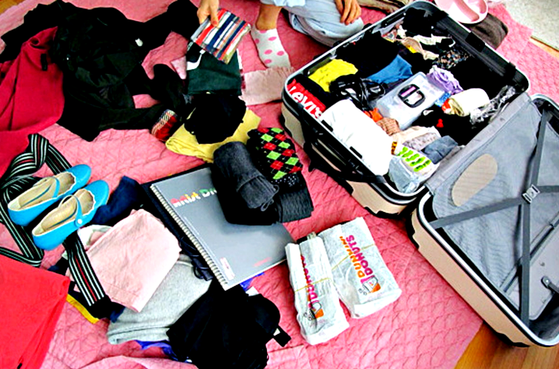 Sắp xếp hành lí gọn gàng nhé Sắp xếp hành lí gọn gàng nhé