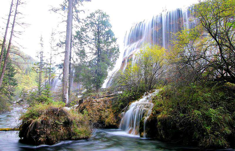 Tất cả các gam màu đặc biệt đều được hội tụ tại cảnh sắc nơi đây – du lịch Cửu Trại Câu Tất cả các gam màu đặc biệt đều được hội tụ tại cảnh sắc nơi đây – du lịch Cửu Trại Câu