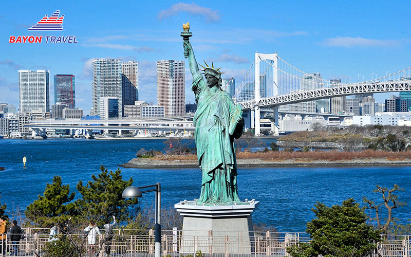 Du lịch Nhật Bản mùa đông: Khách du lịch có dịp check in tượng Nữ Thần Tự Do phiên bản Nhật Bản Du lịch Nhật Bản mùa đông: Khách du lịch có dịp check in tượng Nữ Thần Tự Do phiên bản Nhật Bản