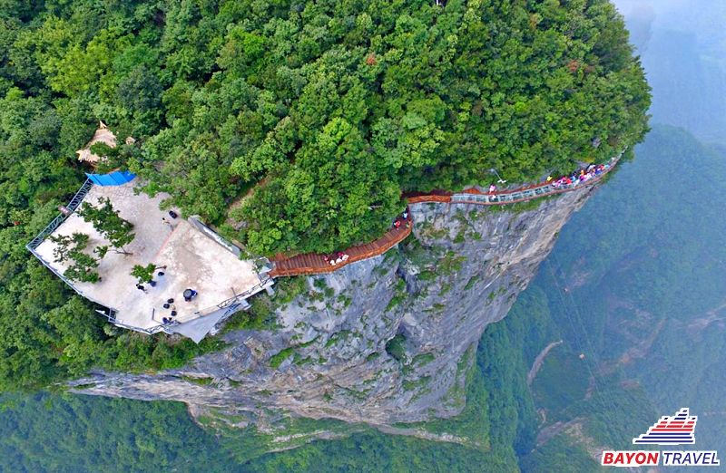 Du lịch Phượng Hoàng cổ trấn Trương Gia Giới: Thiên nhiên hùng vĩ ở Trương Gia Giới (Ảnh sưu tầm) Du lịch Phượng Hoàng cổ trấn Trương Gia Giới: Thiên nhiên hùng vĩ ở Trương Gia Giới (Ảnh sưu tầm)