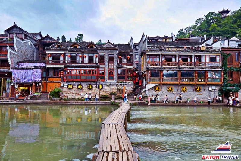 Thời tiết Phượng Hoàng Cổ Trấn tháng 10 trong trẻo mát mẻ Thời tiết Phượng Hoàng Cổ Trấn tháng 10 trong trẻo mát mẻ