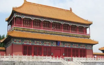 Kinh nghiệm du lịch Phượng hoàng cổ trấn tự túc: Từ TPHCM đến Cung Vạn Thọ nổi tiếng nhà Thanh