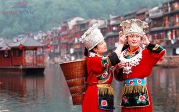 Du lịch Phượng Hoàng Cổ Trấn Trương Gia Giới có gì hấp dẫn?