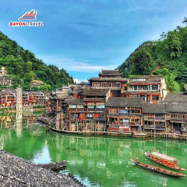 (5N4Đ) Tour du lịch Phượng Hoàng cổ trấn - Trương Gia Giới