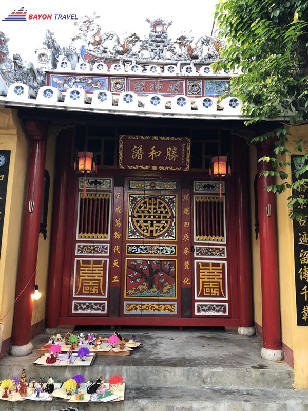 Nhiều công trình kiến trúc hàng trăm tuổi tại Phố cổ luôn chờ đợi khách du lịch khám phá Nhiều công trình kiến trúc hàng trăm tuổi tại Phố cổ luôn chờ đợi khách du lịch khám phá