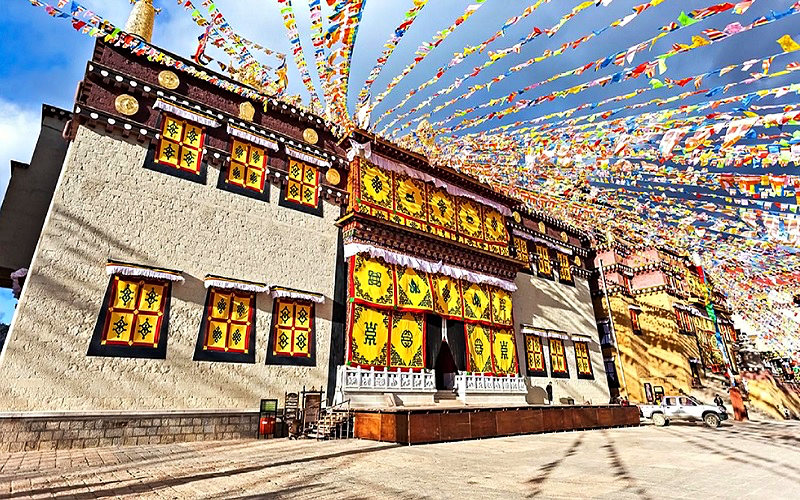 Tận hưởng trọn vẹn vẻ đẹp của Shangrila trong tour du lịch Lệ Giang cổ trấn (Ảnh sưu tầm) Tận hưởng trọn vẹn vẻ đẹp của Shangrila trong tour du lịch Lệ Giang cổ trấn (Ảnh sưu tầm)