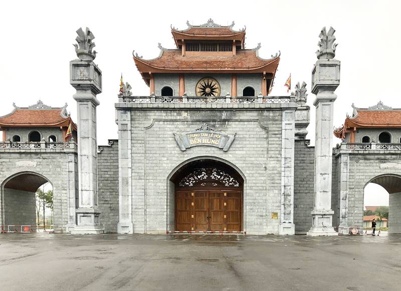 Đoàn du lịch Sapa Tam Chúc có dịp ghé thăm Đền Hùng uy nghiêm Đoàn du lịch Sapa Tam Chúc có dịp ghé thăm Đền Hùng uy nghiêm