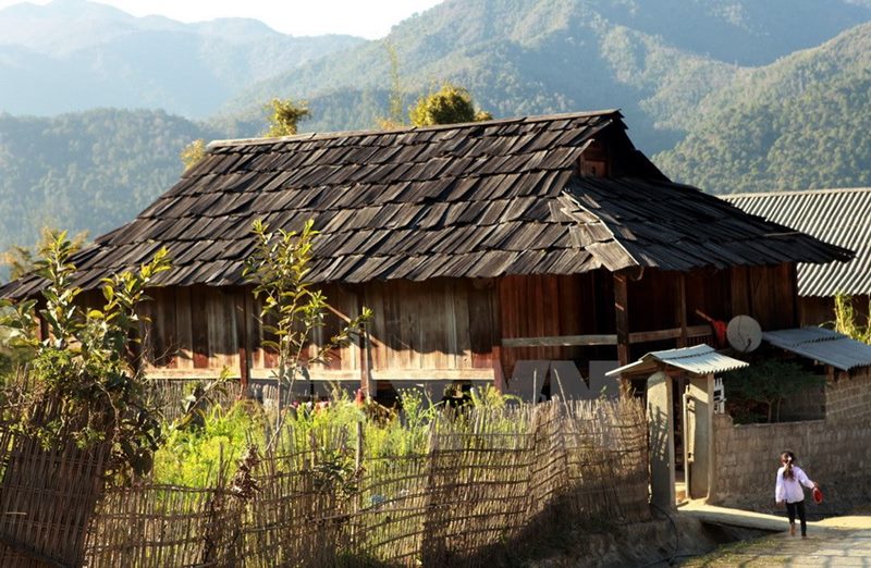 Một kiểu kiến trúc nhà sàn đặc trưng của dân tộc Thái ở Sapa Một kiểu kiến trúc nhà sàn đặc trưng của dân tộc Thái ở Sapa