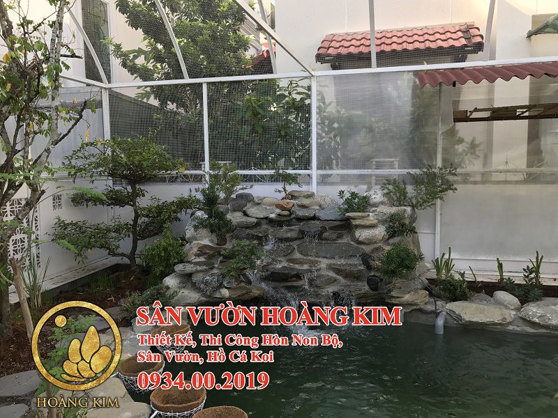 Mẫu thiết kế hòn non bộ bằng đá thớt đen