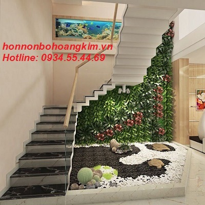 Tiểu cảnh gầm cầu thang nhà chú Viên quận 8