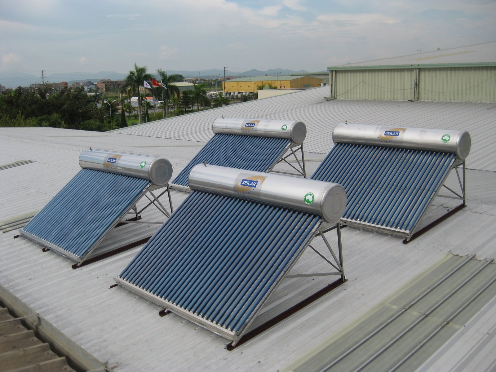 Hướng dẫn cách lắp đặt bình năng lượng mặt trời hiệu quả