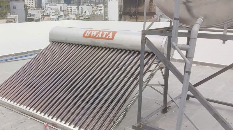Hình ảnh lắp đặt thực tế Máy nước nóng mặt trời Hwata Hình ảnh lắp đặt thực tế Máy nước nóng mặt trời Hwata