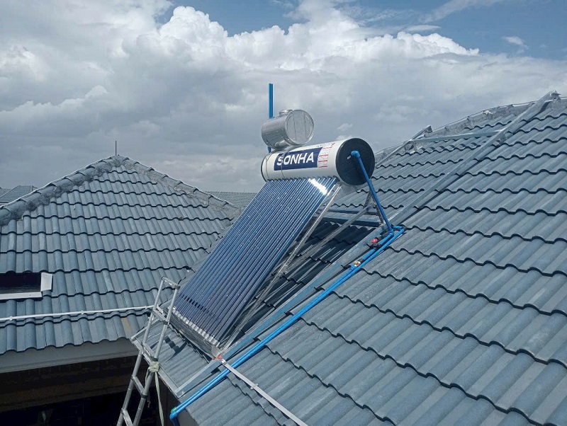 Bồn phụ I304, 50L chuẩn lắp NLMT Sơn Hà trên mái nghiêng Bồn phụ I304, 50L chuẩn lắp NLMT Sơn Hà trên mái nghiêng