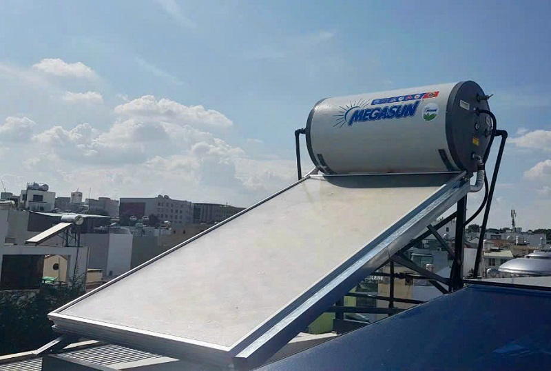 Bàn giao Máy nước nóng mặt trời tấm phẳng Megasun 200l Chịu áp Bàn giao Máy nước nóng mặt trời tấm phẳng Megasun 200l Chịu áp