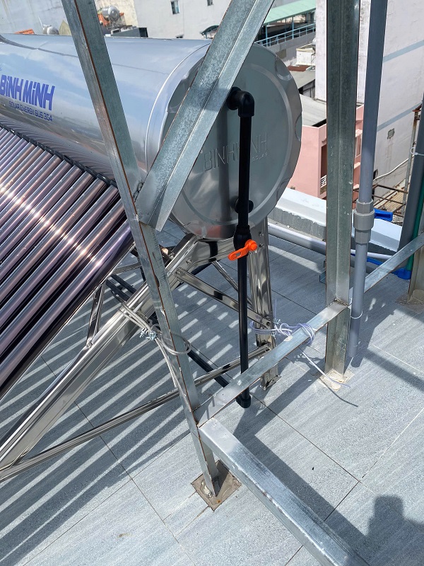 Năng lượng mặt trời Bình Minh 200L được khách hàng tin dùng Năng lượng mặt trời Bình Minh 200L được khách hàng tin dùng