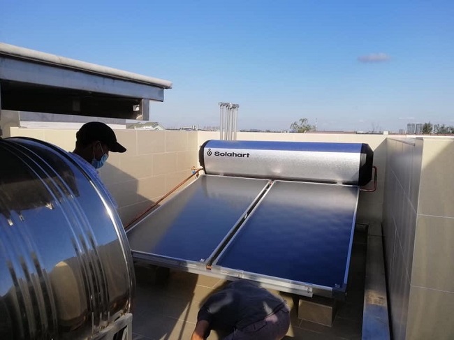 Lắp máy nước nóng Solahart 300 lít tại KDC Cao Cấp Thảo Điền Lắp máy nước nóng Solahart 300 lít tại KDC Cao Cấp Thảo Điền