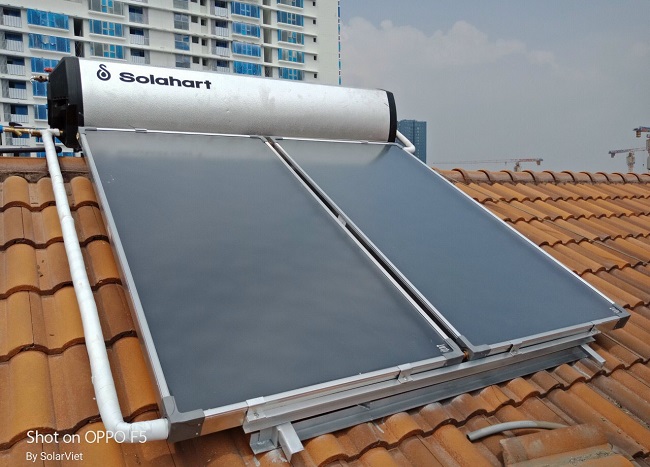 Lắp đặt máy nước nóng năng lượng mặt trời SOLAHART tại Quận 7- TPHCM Lắp đặt máy nước nóng năng lượng mặt trời SOLAHART tại Quận 7- TPHCM