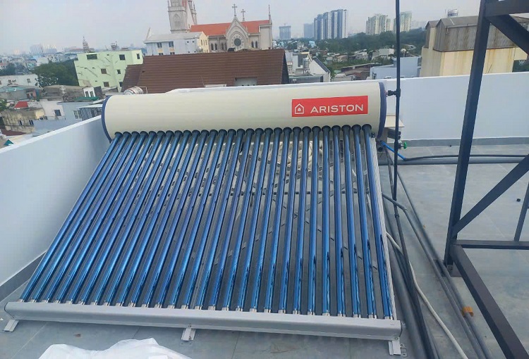 Máy nước nóng NLMT Ariston ECO 2, 300L-28 ống F58 Máy nước nóng NLMT Ariston ECO 2, 300L-28 ống F58