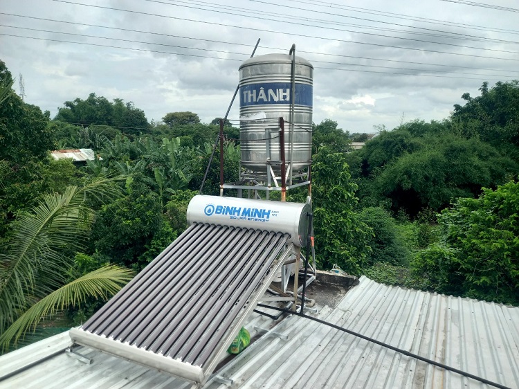 Máy nước nóng mặt trời Bình Minh 160L ruột nhựa PPR - thách thức mọi nguồn nước Máy nước nóng mặt trời Bình Minh 160L ruột nhựa PPR - thách thức mọi nguồn nước