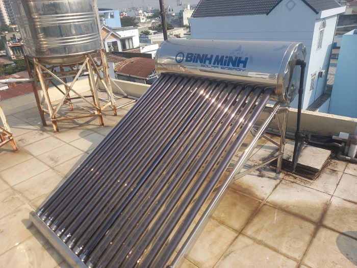 Máy nước nóng năng lượng mặt trời Bình Minh 160L được khách hàng tin dùng Máy nước nóng năng lượng mặt trời Bình Minh 160L được khách hàng tin dùng