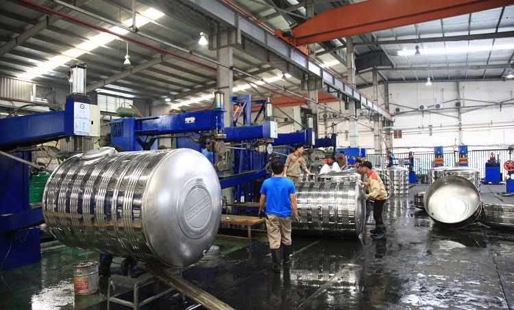 Bồn nước inox Sơn Hà tại nhà máy Hồ Chí Minh Bồn nước inox Sơn Hà tại nhà máy Hồ Chí Minh