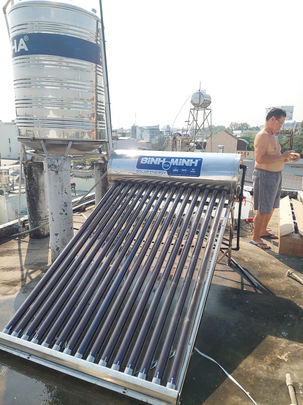 Tháo cũ, Lắp Mới Máy nước nóng mặt trời BÌnh Minh 130L tại Quận 12 Tháo cũ, Lắp Mới Máy nước nóng mặt trời BÌnh Minh 130L tại Quận 12