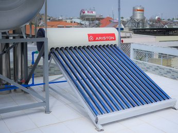 Hướng dẫn cách lắp máy nước nóng năng lượng mặt trời