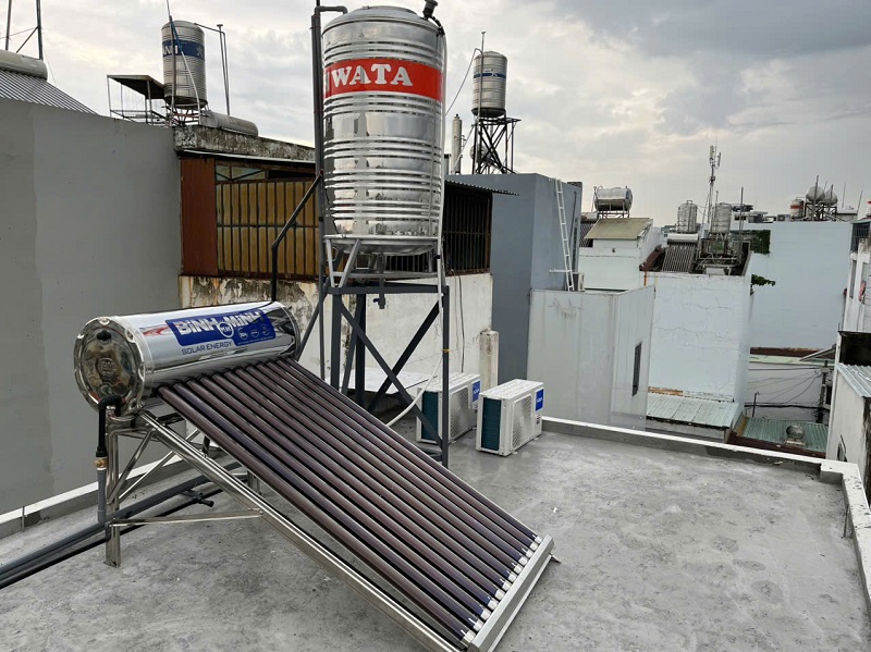 Hoàn thiện Máy nước nóng NLMT Bình Minh Gò vấp Hoàn thiện Máy nước nóng NLMT Bình Minh Gò vấp