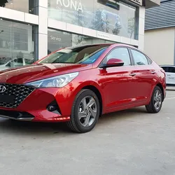 Cho thuê xe 4 chỗ Hyundai Accent có tài