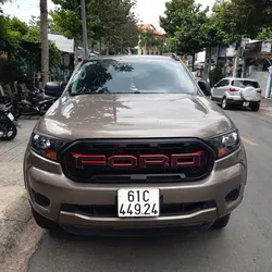 Cho thuê xe ngày Ford Ranger có tài