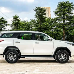 Cho thuê xe ngày tự lái Toyota Fortuner