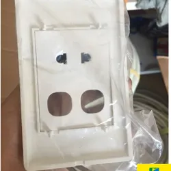 Mặt SINO 1 ổ cắm 2 công tắc