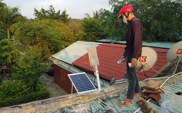 Lắp đặt đèn năng lượng mặt trời nhà Anh Dũng Suối Đá Bàn - Phú Quốc