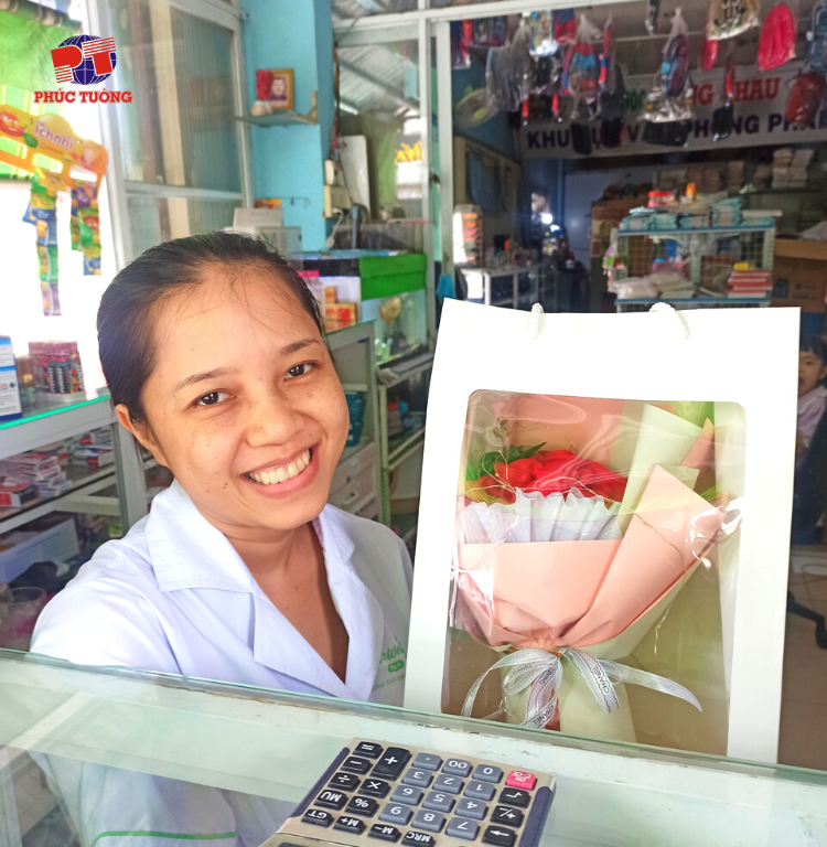 Công ty Phúc Tường gửi tặng hoa nhân ngày phụ nữ Việt Nam 20/10 Công ty Phúc Tường gửi tặng hoa nhân ngày phụ nữ Việt Nam 20/10