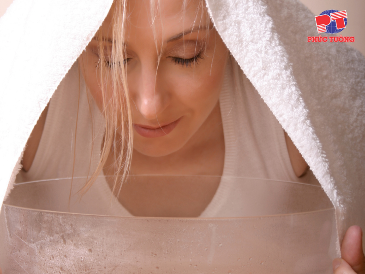 Xông hơi bằng tinh dầu tràm Xông hơi bằng tinh dầu tràm