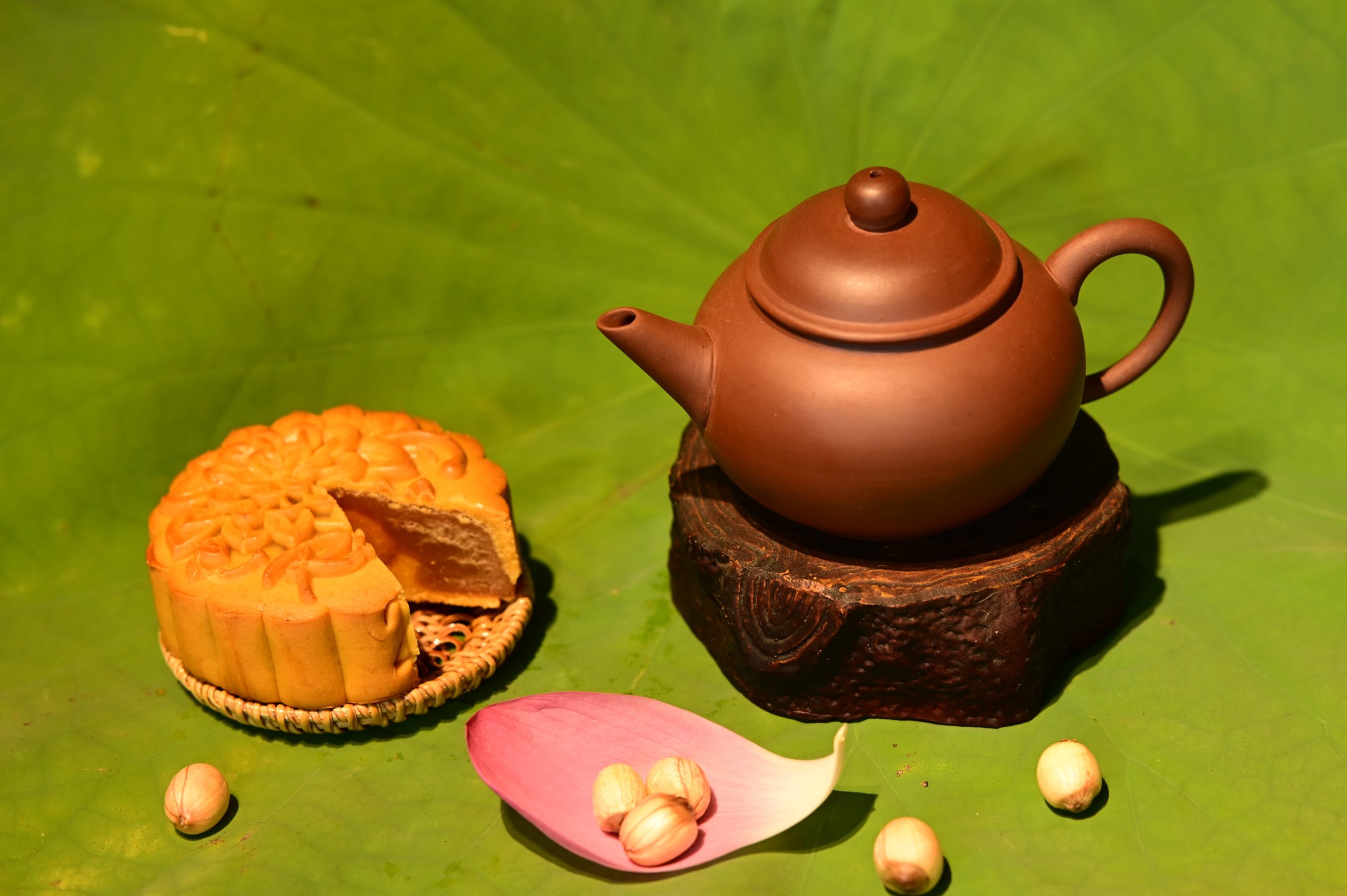 Trà xanh giải ngấy sau khi ăn bánh trung thu Trà xanh giải ngấy sau khi ăn bánh trung thu