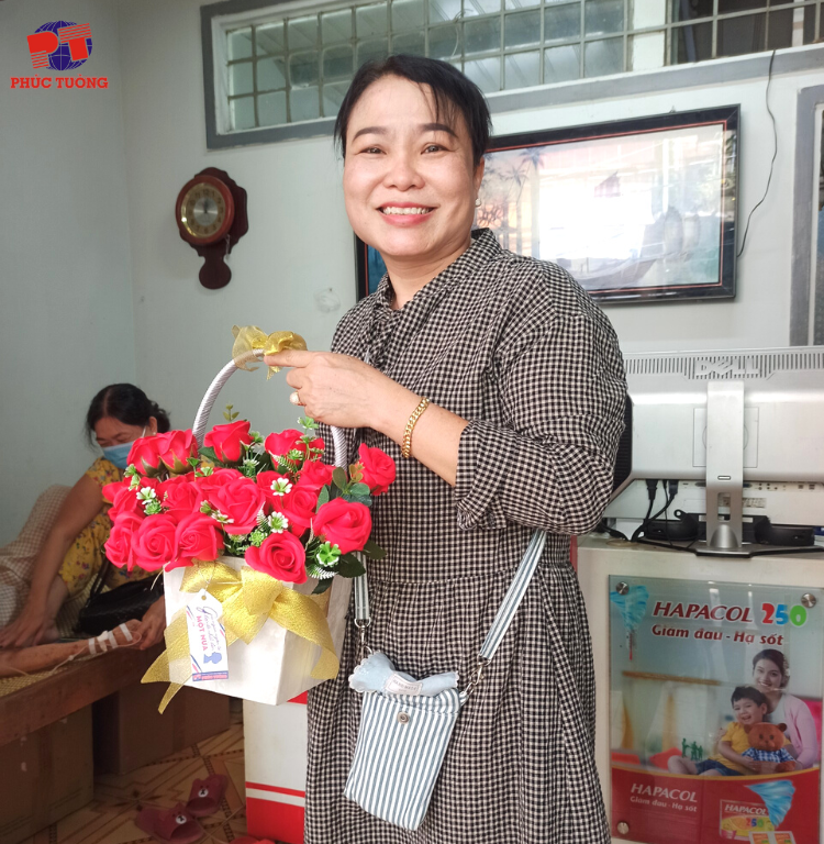 Công ty Phúc Tường gửi tặng hoa nhân ngày phụ nữ Việt Nam 20/10 Công ty Phúc Tường gửi tặng hoa nhân ngày phụ nữ Việt Nam 20/10