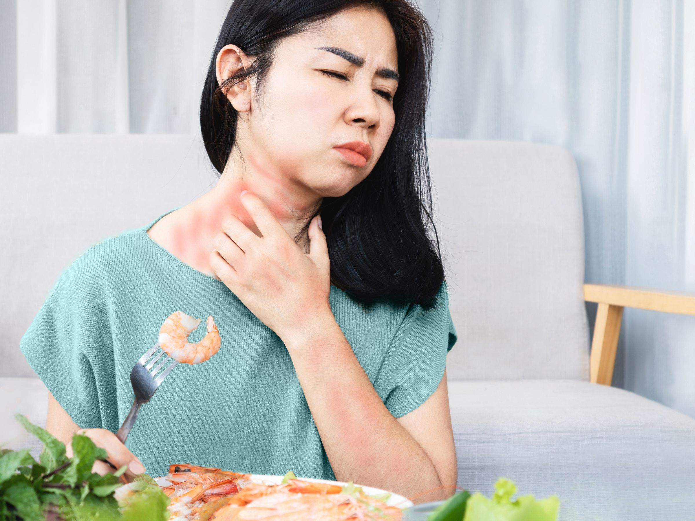 Viêm da dị ứng hay viêm da tiếp xúc cũng là một loại bệnh chàm thường gặp Viêm da dị ứng hay viêm da tiếp xúc cũng là một loại bệnh chàm thường gặp