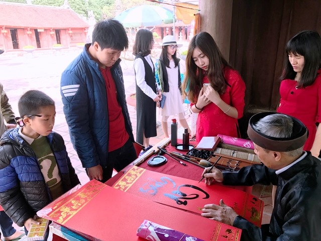 Phong tục xin chữ đầu năm Phong tục xin chữ đầu năm