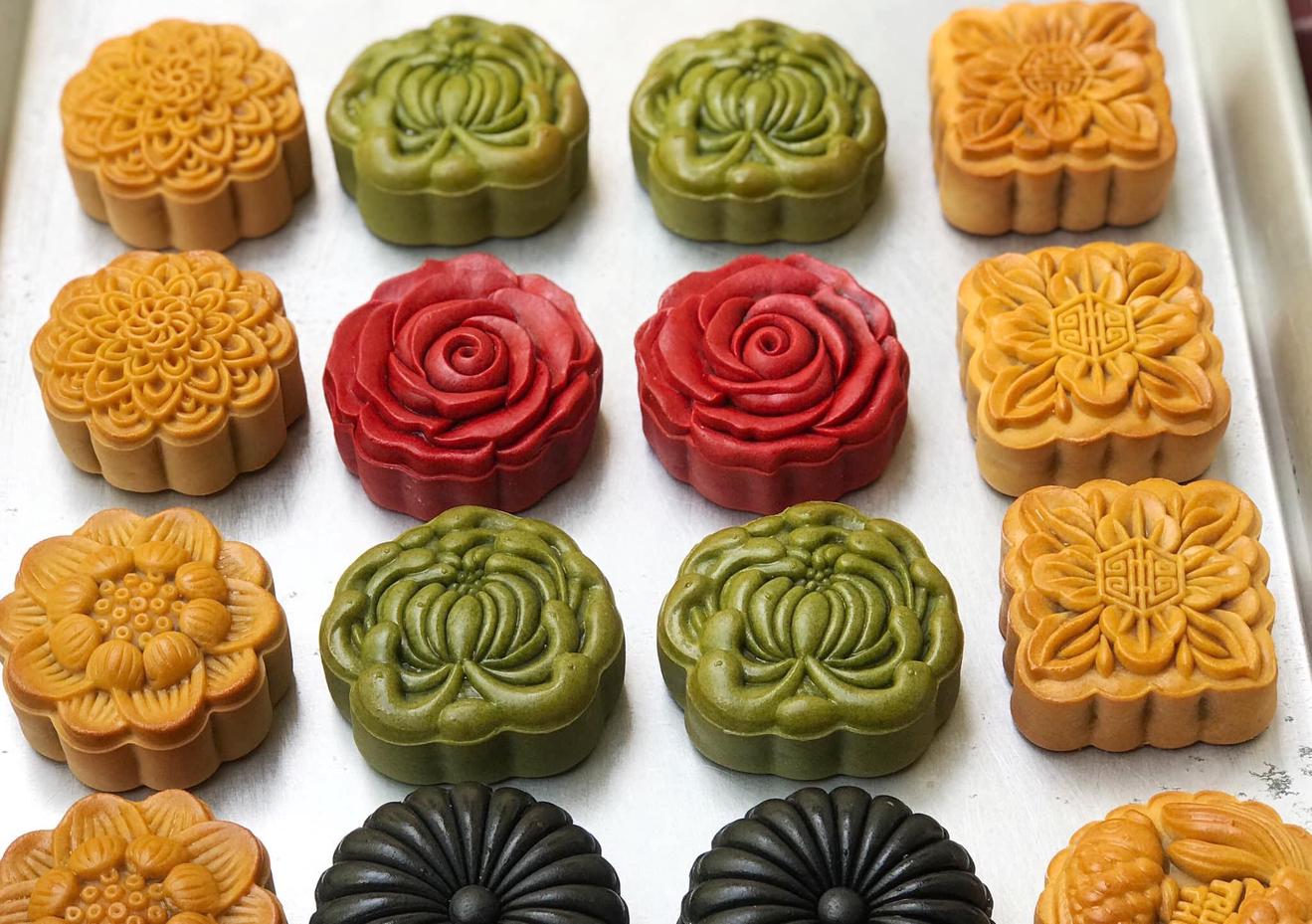 Mùa Trung Thu là thời điểm bánh trung thu, kẹo ngọt xuất hiện khắp nơi Mùa Trung Thu là thời điểm bánh trung thu, kẹo ngọt xuất hiện khắp nơi