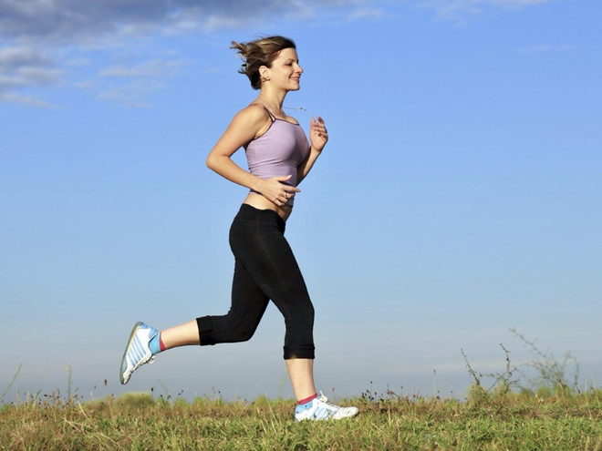 Luyện tập thể thao hoặc chơi các môn thể thao sẽ giúp giảm căng thẳng Luyện tập thể thao hoặc chơi các môn thể thao sẽ giúp giảm căng thẳng