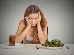 CÁC LOẠI THỰC PHẨM NÊN TRÁNH KHI ĐANG BỊ CĂNG THẲNG