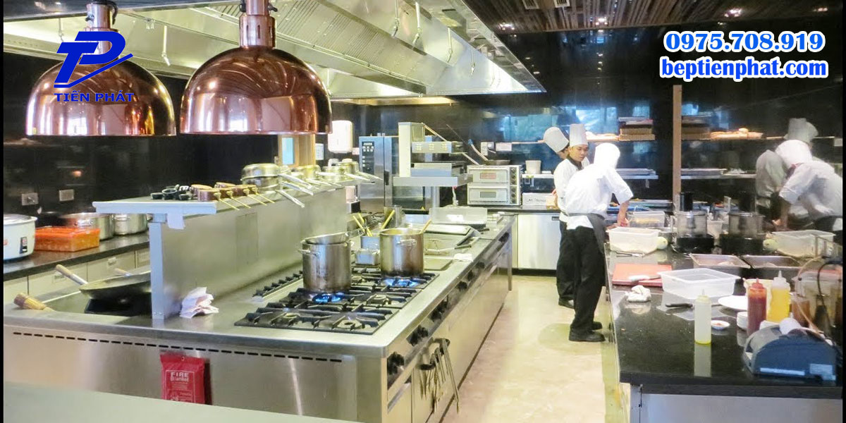 Bếp khách sạn