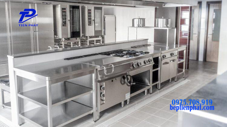 Bếp công nghiệp có khả năng chế biến thức ăn với số lượng lớn  Bếp công nghiệp có khả năng chế biến thức ăn với số lượng lớn