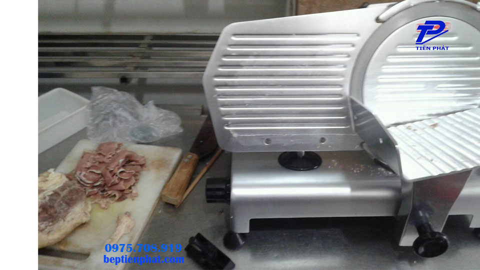 Máy có thể mang lại năng suất tối đa lên đến 800Kg/giờ. Máy có thể mang lại năng suất tối đa lên đến 800Kg/giờ.