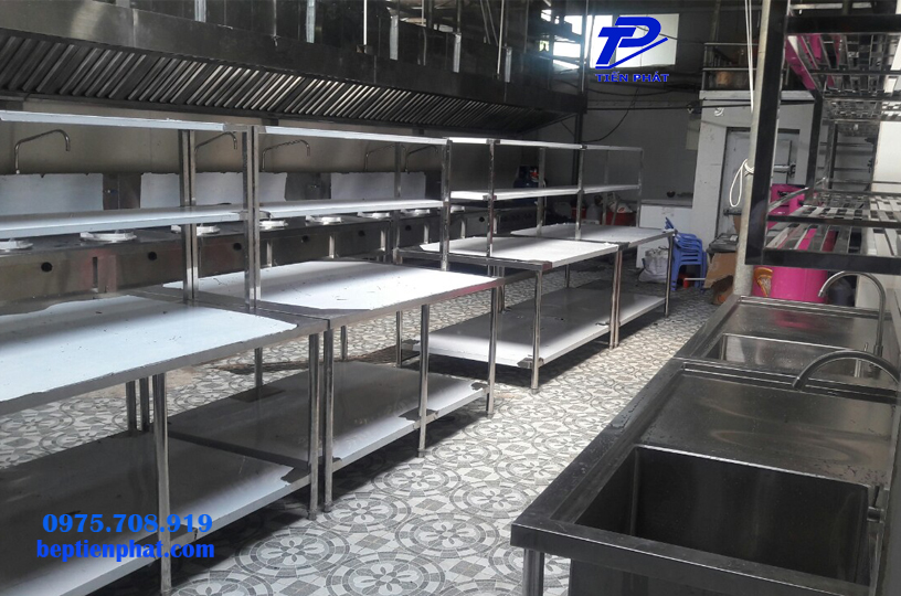 Thiết bị bếp ăn công nghiệp được gia công chủ yếu từ inox cao cấp Thiết bị bếp ăn công nghiệp được gia công chủ yếu từ inox cao cấp