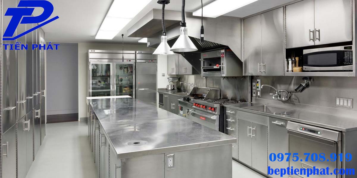 Vệ sinh thường xuyên để bề mặt luôn sạch sẽ, sáng bóng và bảo quản tốt các thiết bị bếp ăn công nghiệp Vệ sinh thường xuyên để bề mặt luôn sạch sẽ, sáng bóng và bảo quản tốt các thiết bị bếp ăn công nghiệp