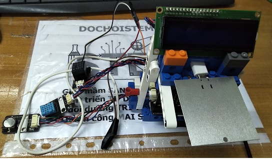 Mô hình 19 - Đèn bàn đồng hồ - Bộ Kit Microbit PH2.0