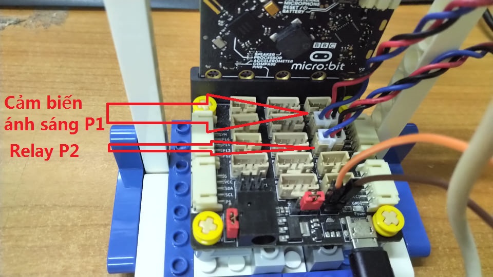 Đèn tự động - Kết nối với mạch mở rộng Microbit PH2.0 Đèn tự động - Kết nối với mạch mở rộng Microbit PH2.0